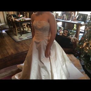 Carolina Herrera wedding dress, size 2